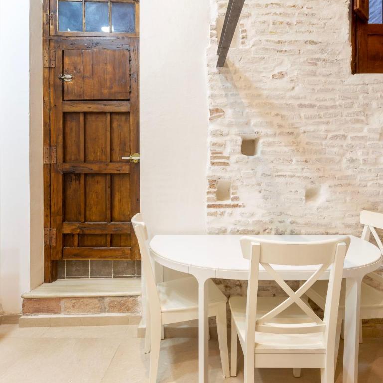Cervantes Suites OnlyMalaga - Habitación Doble con baño privado - 31