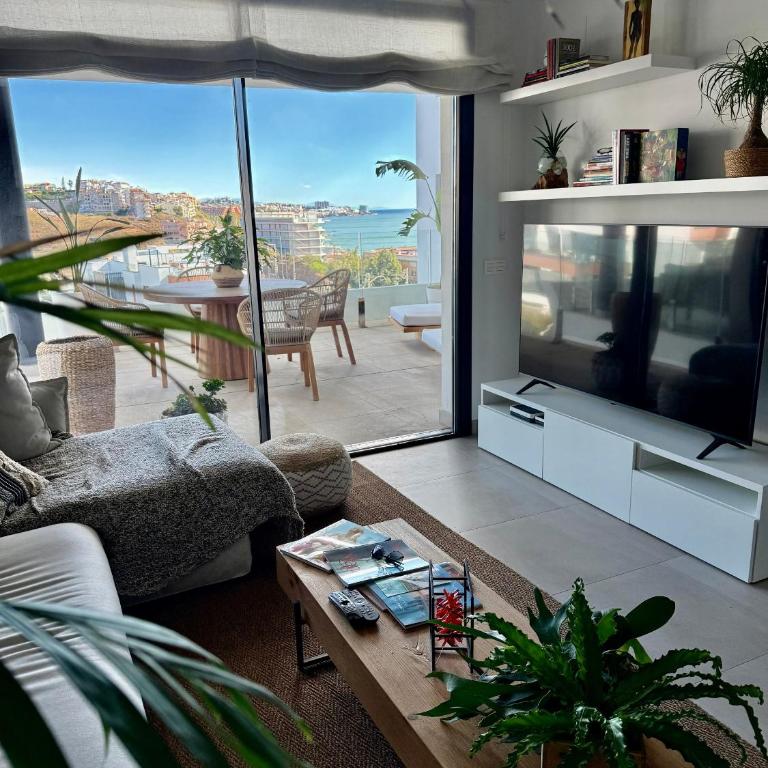 Luxurious Fuengirola Apartment with Ocean Views - Apartamento - 17