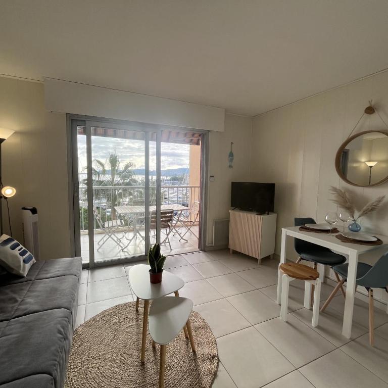Le Capitole B 302, studio 26m2, clim, 2 adultes 2 enfants - Monolocale con Vista Mare - 4