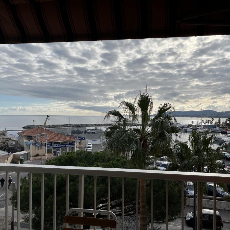 Le Capitole B 302, studio 26m2, clim, 2 adultes 2 enfants - Monolocale con Vista Mare - 20