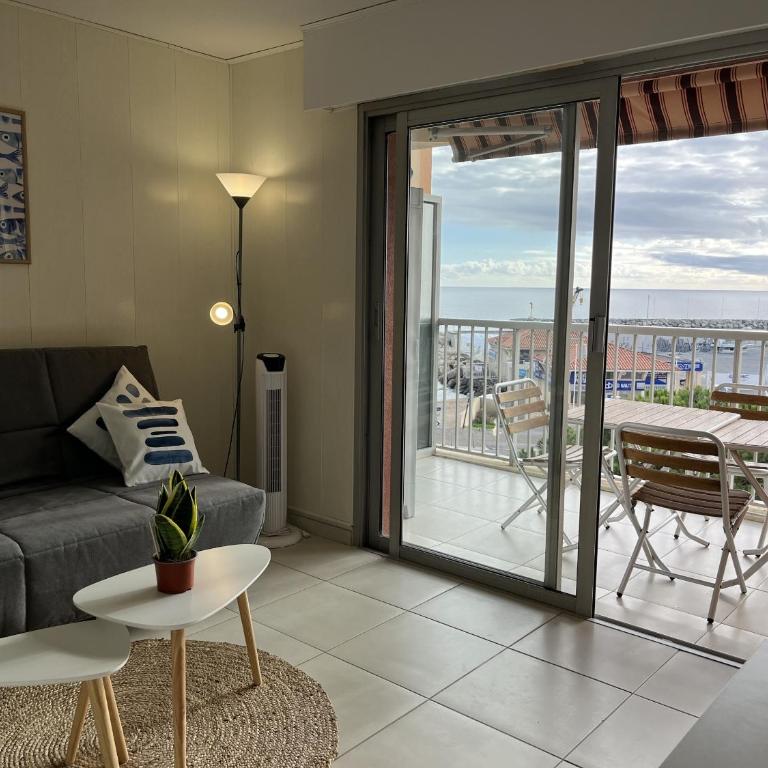 Le Capitole B 302, studio 26m2, clim, 2 adultes 2 enfants - Monolocale con Vista Mare - 24