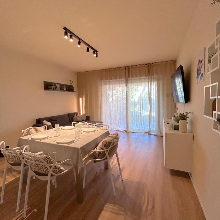 Appartamenti Carinzia Fronte Mare - Flexrent Immobiliare Abissinia - Appartamento Superior con 2 Camere da Letto - 3