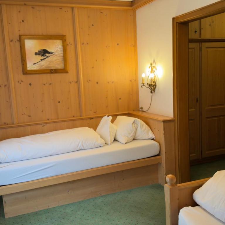 Hotel Sailer - Kleines Zweibettzimmer - 6