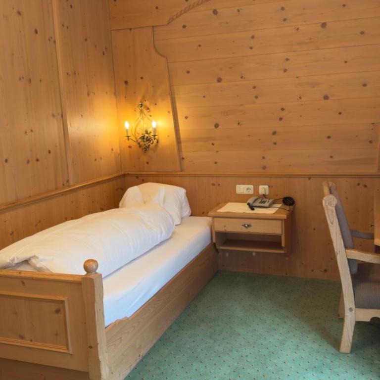 Hotel Sailer - Kleines Zweibettzimmer - 3