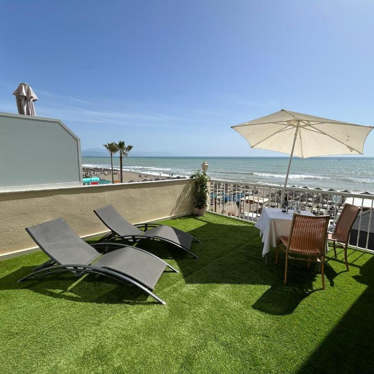 Carihuela Beach Apartamentos - Estudio con terraza o balcón - 1