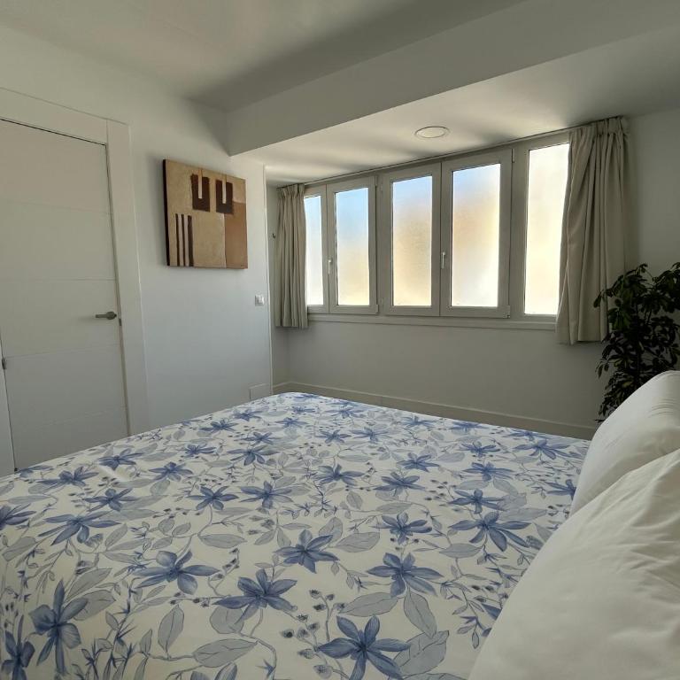 Carihuela Beach Apartamentos - Apartment with street view - 13