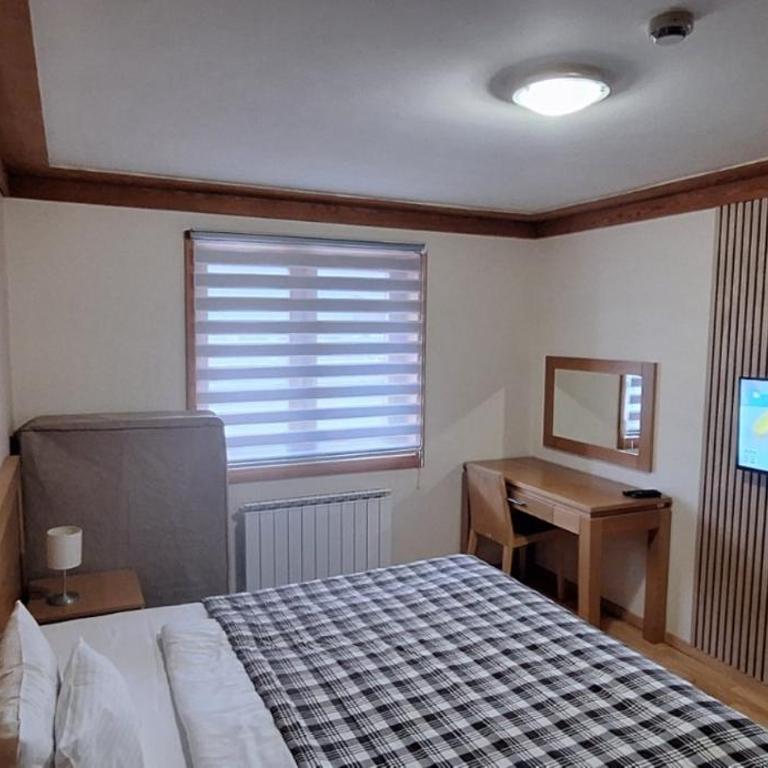 Apartman 107 in Aparthotel Vučko Jahorina - Ski & relax - private host - Apartment - 23