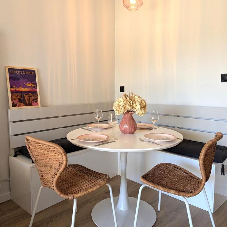 Appart RDC rénové 3 pers, terrasse et piscines D17 - Apartment mit 1 Schlafzimmer - 25