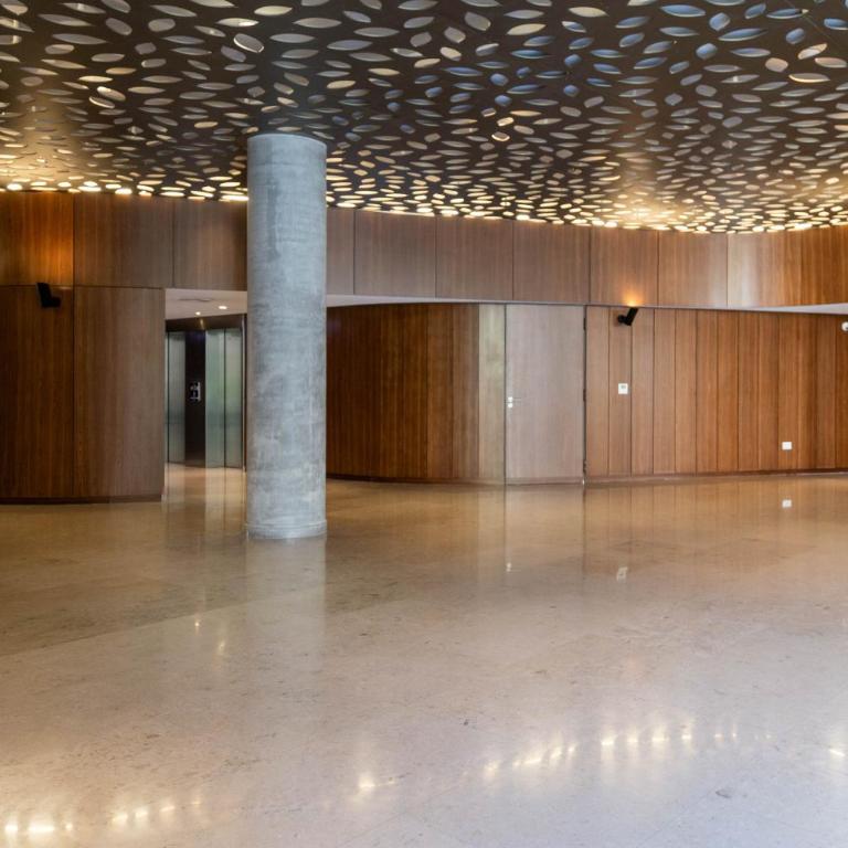 BT Homes - Amplios & Nuevos en Palacio Paz, Ubicación Única - Apartamento de 1 dormitorio - 58