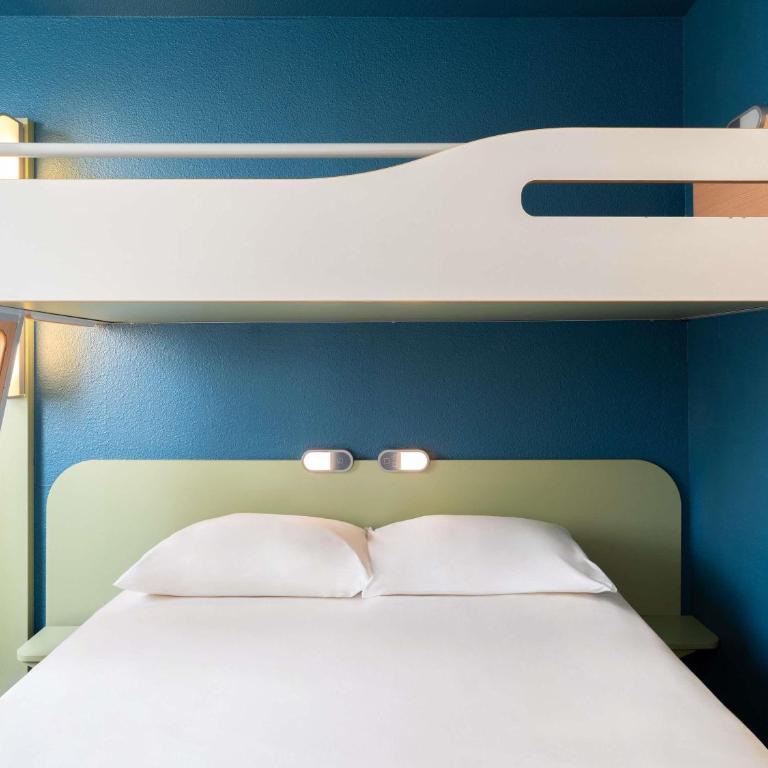 ibis Budget Paris La Villette 19ème - Chambre avec 1 Lit Queen-Size et 1 Lit Superposé - 2