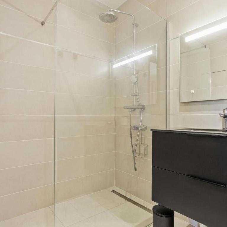 Appt 4 étoiles -2 chambres - Piscine - wifi - clim - Apartamento - 33