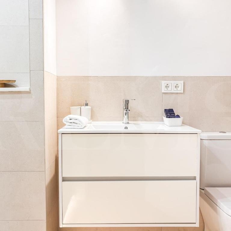 Artistic Loft in Málaga Historic Center REMS - Apartamento de 2 dormitorios - 14