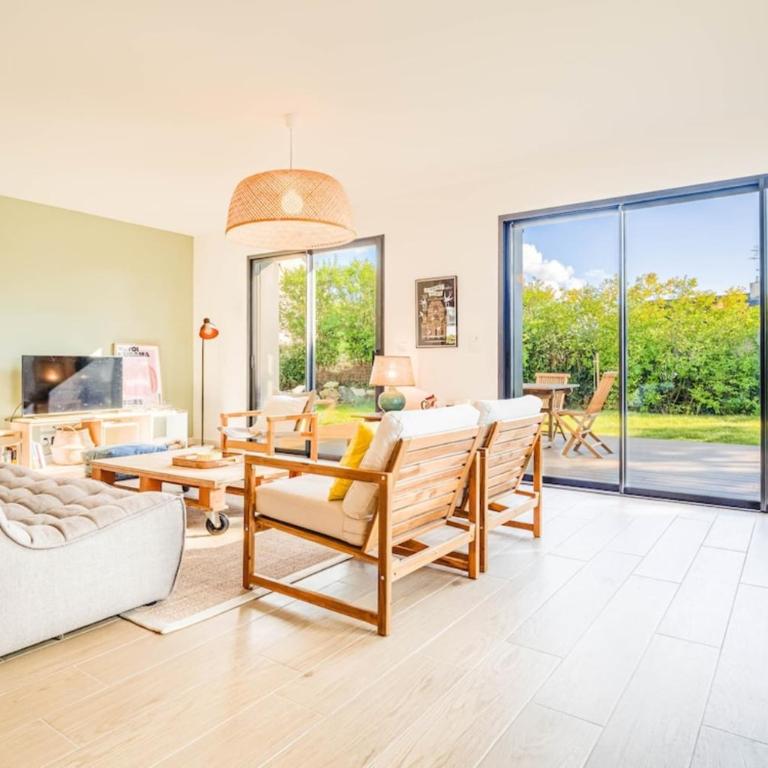 Belle maison moderne proche plages & bourg - Maison 5 Chambres - 13