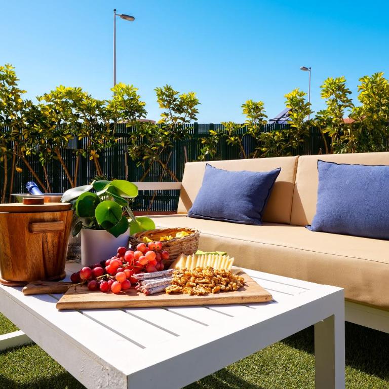 Meloneras beach detached house with BBQ and garden - Three-Bedroom Villa - 17