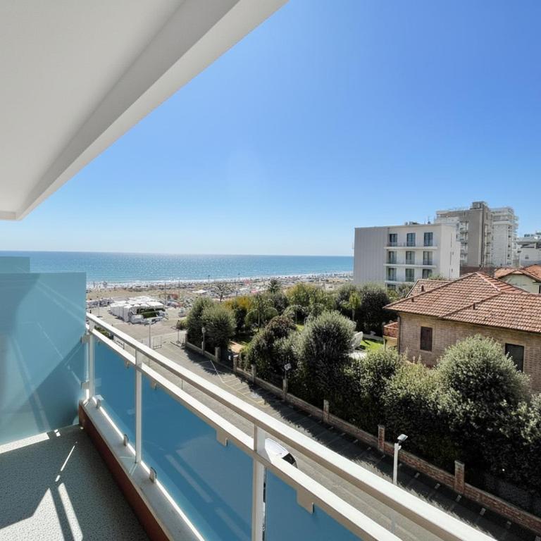 Club Hotel - Fronte Mare con Depandance adiacente - Camera Matrimoniale Standard con Balcone e Vista Mare - Dependance - 2
