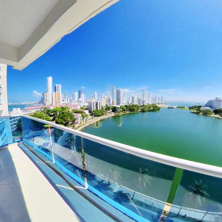 Big - Two-Bedroom Deluxe Apartment with Ocean View - 5