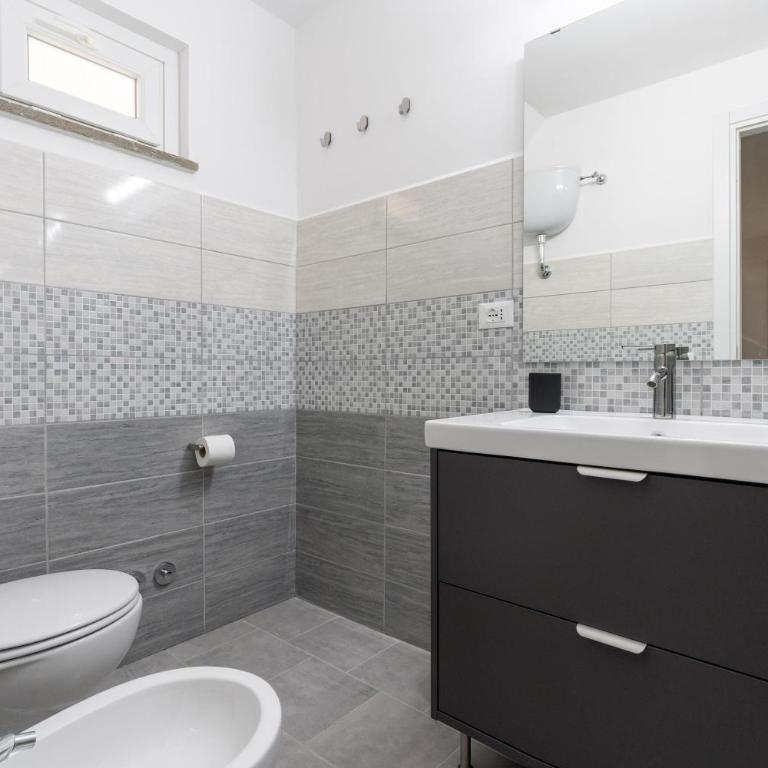 Modern Apartment - Free Parking & Private Entry - Apartment mit 2 Schlafzimmern - 26