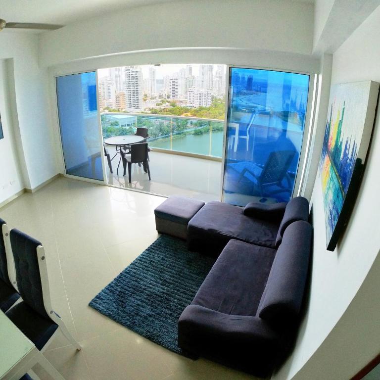 Big - Three-Bedroom Apartment - Oceanfront - 15