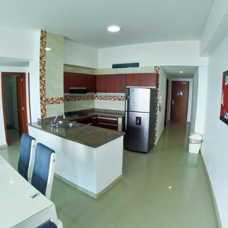 Big - Three-Bedroom Apartment - Oceanfront - 16