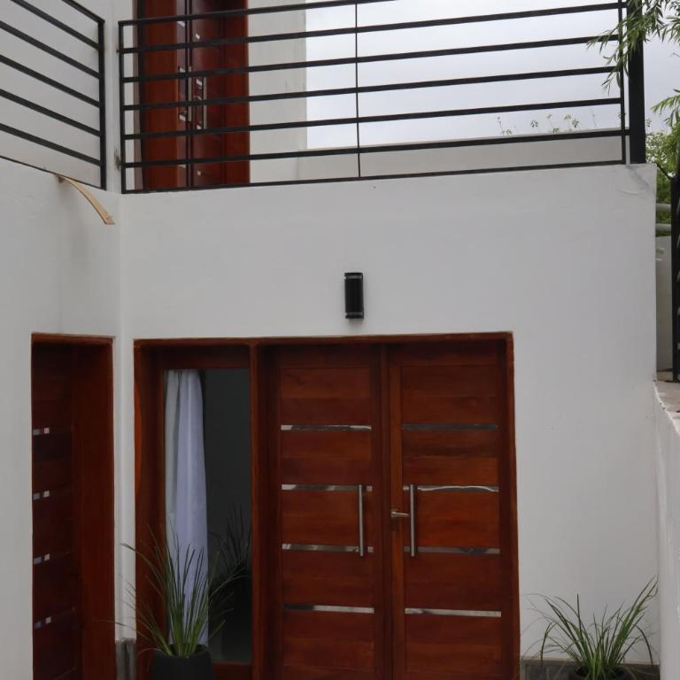 Cabañas Casa Blanca - Two-Bedroom Apartment with Balcony and Terrace - 3