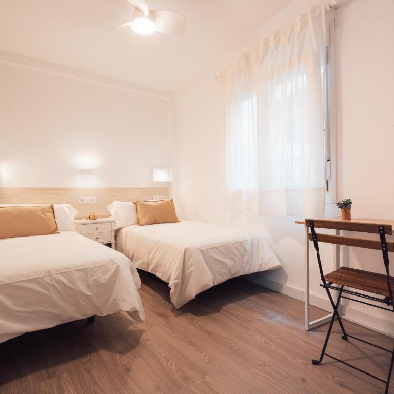 Céntrico y Tranquilo - Two-Bedroom Apartment - 3