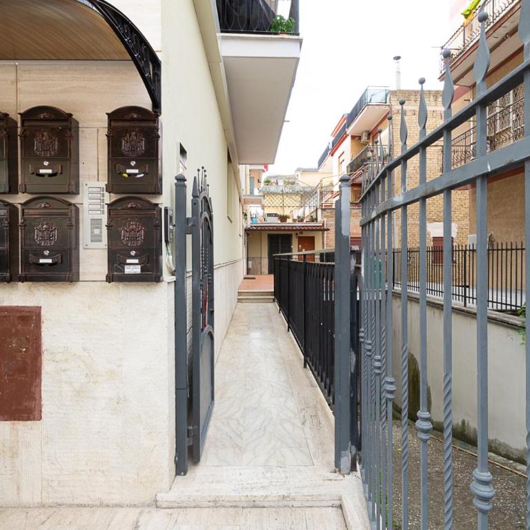 Residenza Tor Vergata 2025 - Camera Matrimoniale Deluxe con Balcone - 18