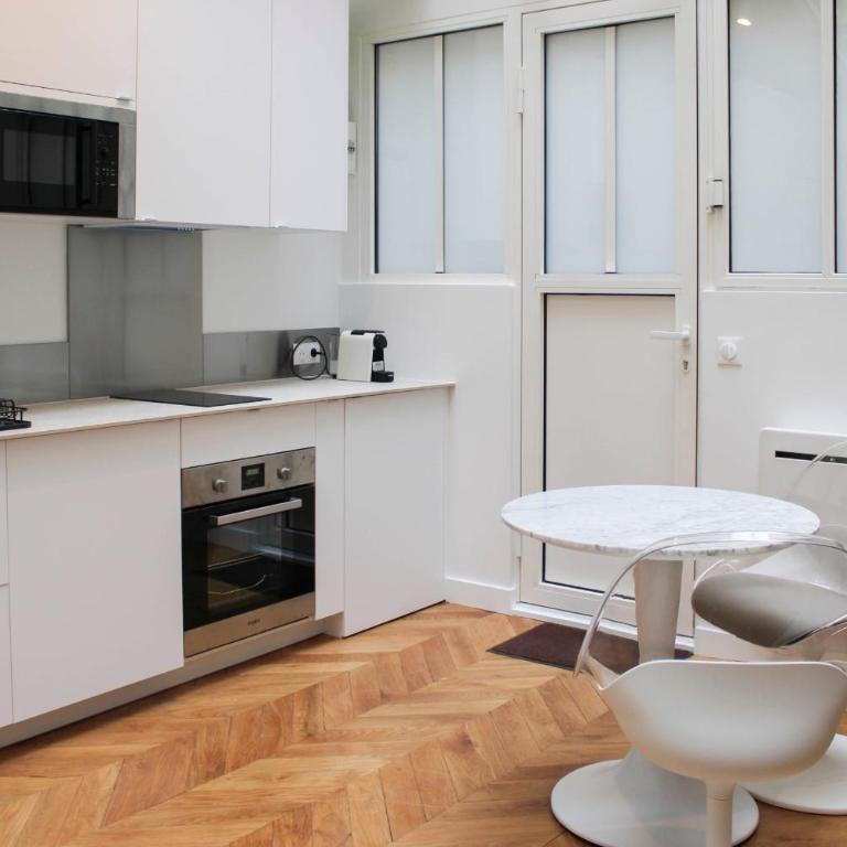 Warm 18m ideal for couple in Paris - Studio - 8
