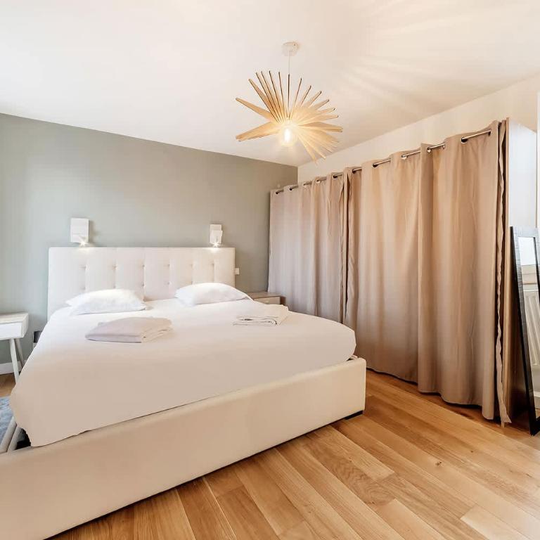 Les Marquises large renovated house with garden - Casa - 20