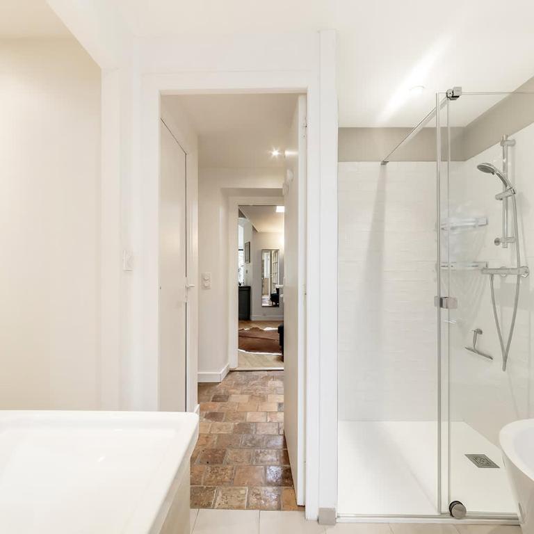 Les Marquises large renovated house with garden - Casa - 27