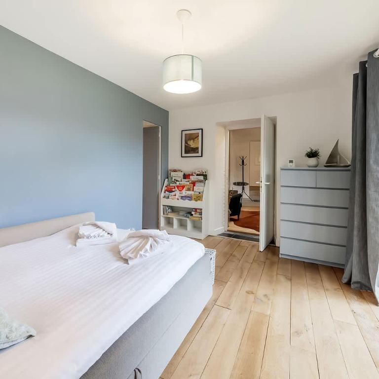 Les Marquises large renovated house with garden - Casa - 16