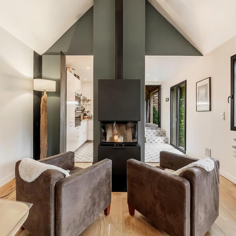 Les Marquises large renovated house with garden - Casa - 3