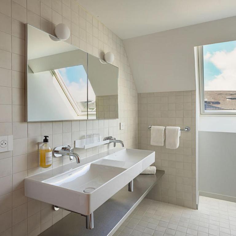 Hôtel Vertime - Suite - Vue sur Port - 6