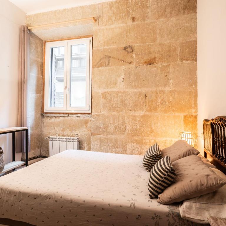 En el puerto, parte vieja cerca de la playa - Apartamento de 3 dormitorios - 5