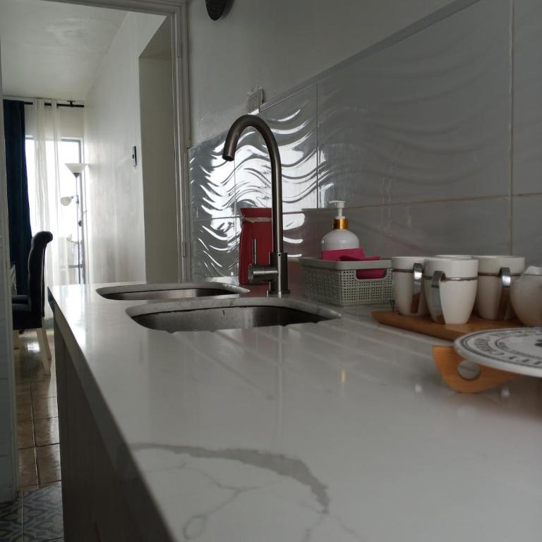 Mejor vista en valparaiso cultural y gastronomico - Three-Bedroom Apartment with Sea View - 12