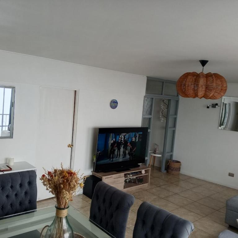 Mejor vista en valparaiso cultural y gastronomico - Three-Bedroom Apartment with Sea View - 17