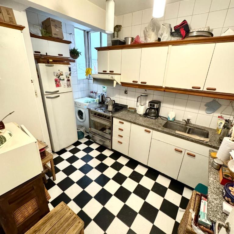 Amplio departamento céntrico - Apartamento de 2 dormitorios - 4