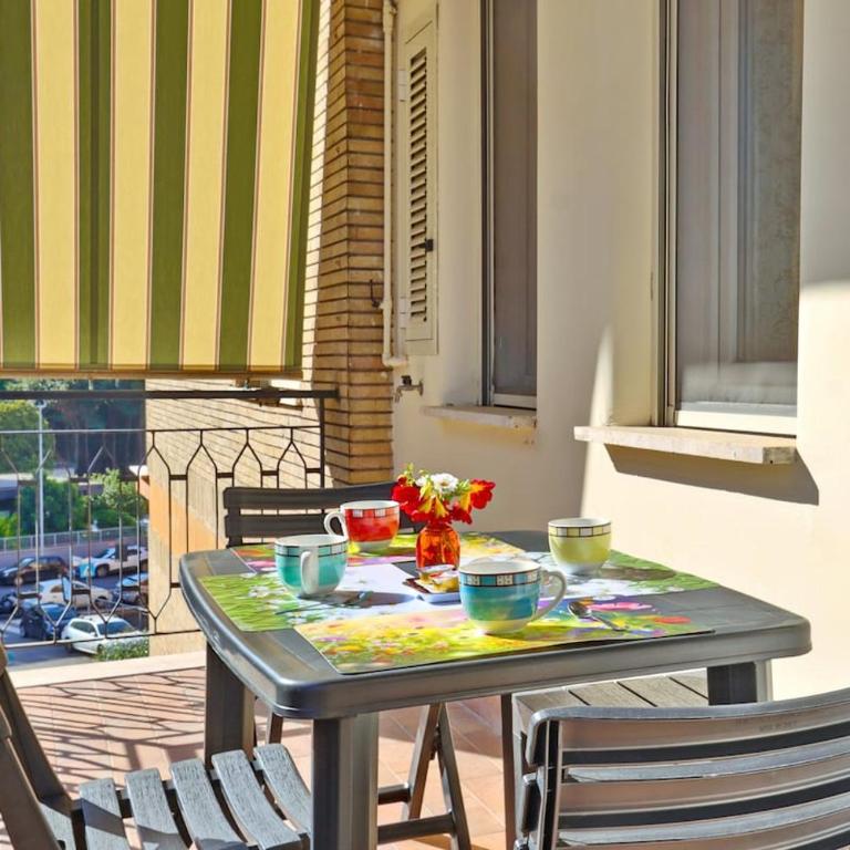 Casa Maroi Metro A Cornelia 2 camere da letto - Appartamento con 2 Camere da Letto e Balcone - 1
