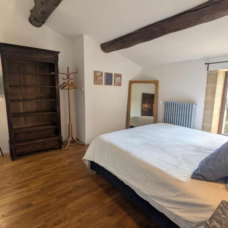 Mas traditionnel à Gordes en pleine nature - Four-Bedroom House - 56