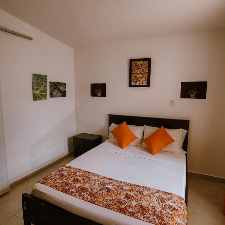 Apartaestudio cerca de Arboleda Pereira - Habitación Doble - 4