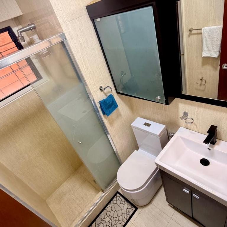 Apartamento en Campo Alegre, Chacao, Caracas - Two-Bedroom Apartment - 10
