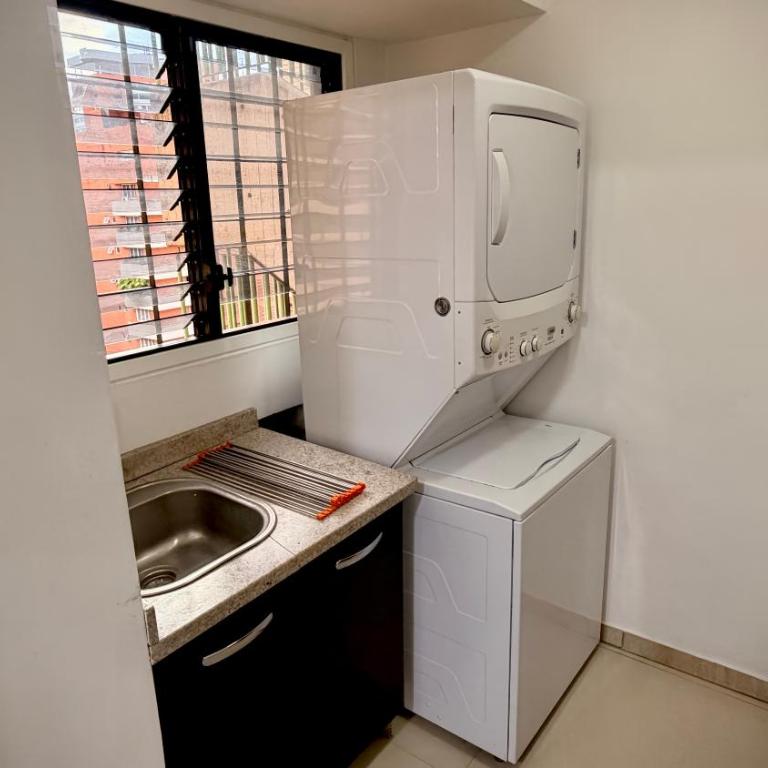 Apartamento en Campo Alegre, Chacao, Caracas - Two-Bedroom Apartment - 11