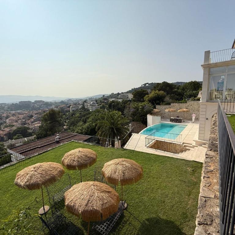 Grande villa, 6 chambres, vue mer, montagne & ville de Cannes - Villa - 8