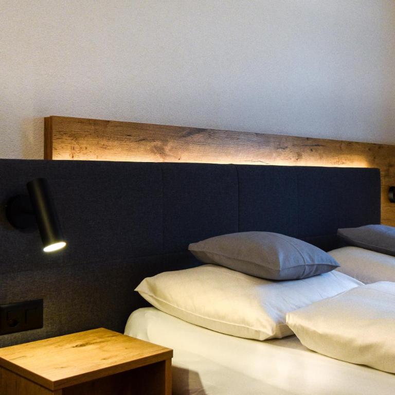 Sonnenhotel Soldanella Sonneck - Deluxe Zimmer mit Kingsize-Bett - 2