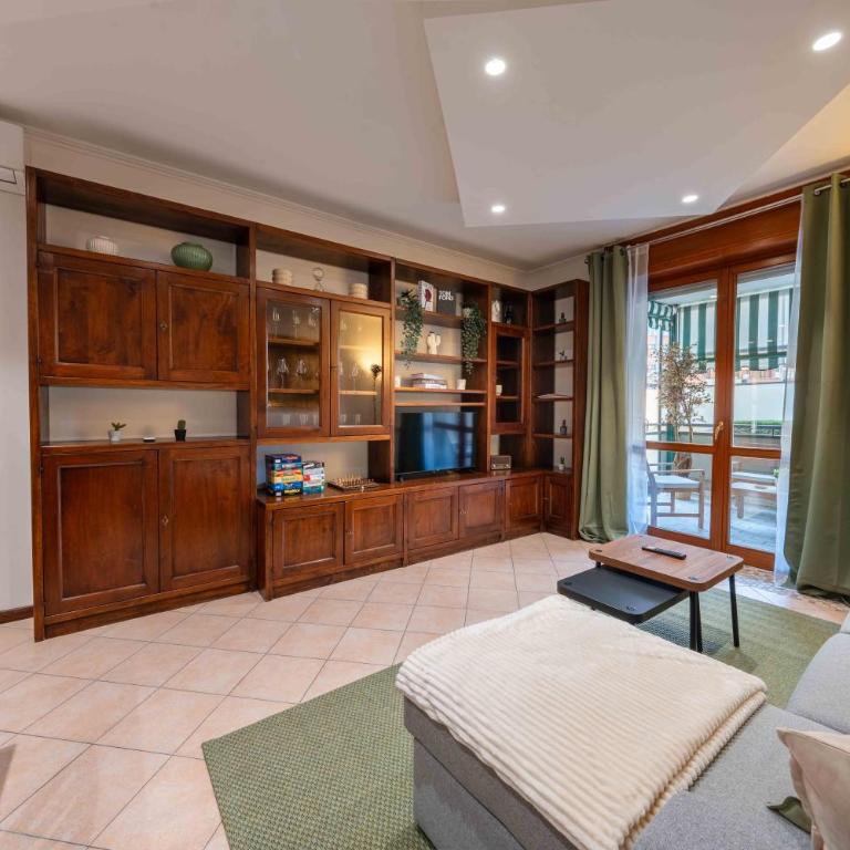 Turin Terrace Home - 2 Camere, 2 Bagni, Metro a due passi - Appartamento con 2 Camere da Letto - 2