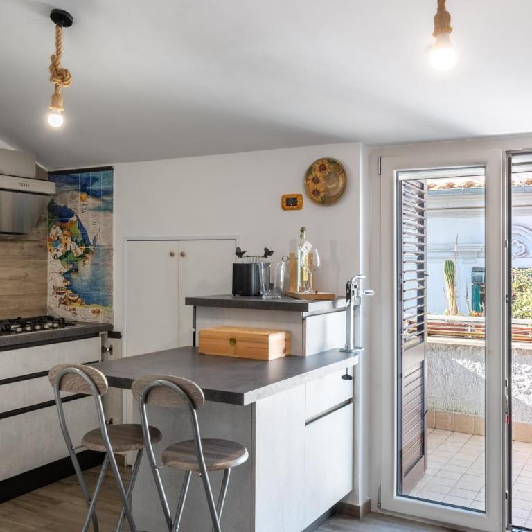La Casa di Greta - Bright two-room apartment in the center of Vietri - One-Bedroom Apartment - 2