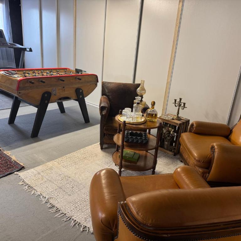 Maison 47m2 à 10min des plages - billard, baby, salle de sport, jardin - Maison 1 Chambre - 12