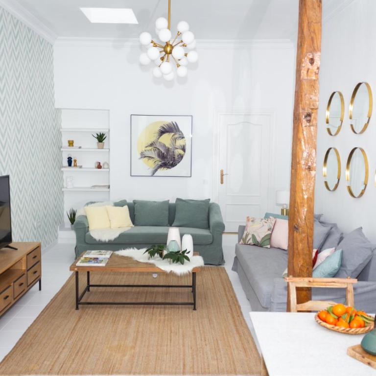 Historic penthouse Plaza Mayor in Madrid - One-Bedroom Apartment - 20