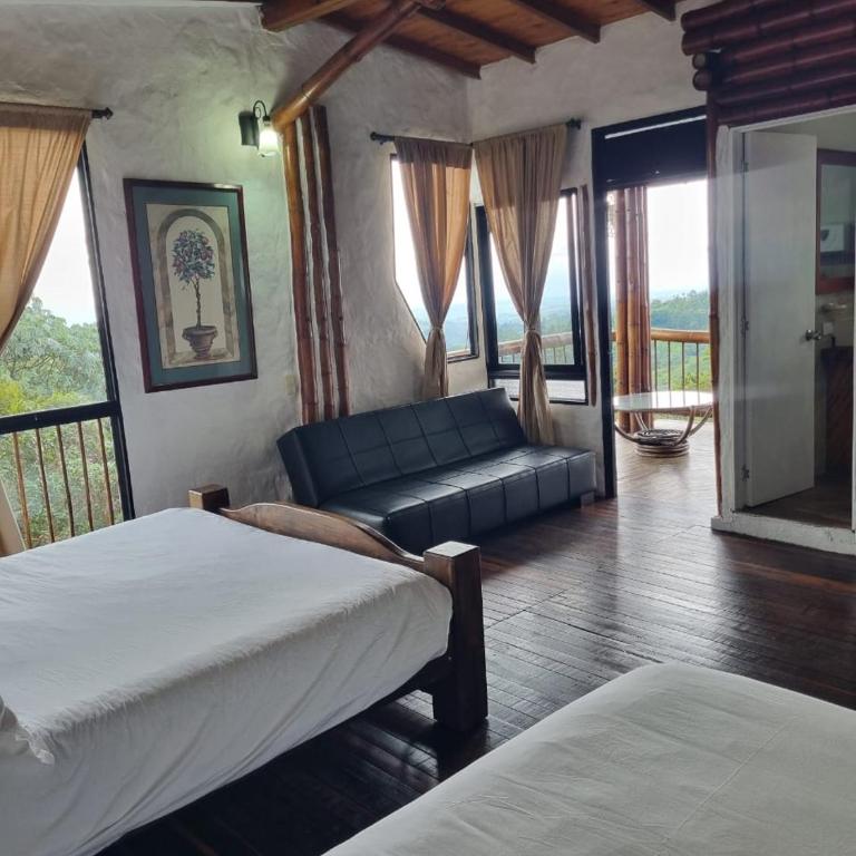Casa Campestre La Montaña - Three-Bedroom Chalet - 10
