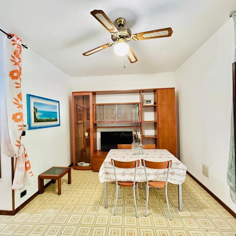 Flora Apartment - Piano terra immerso nel verde in un Residence a 100m dal Lago di Garda con Piscina - Appartamento con 1 Camera da Letto - 16