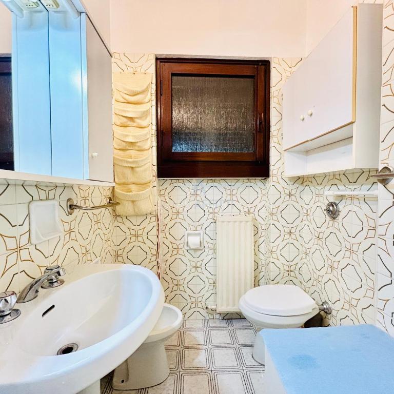 Flora Apartment - Piano terra immerso nel verde in un Residence a 100m dal Lago di Garda con Piscina - Appartamento con 1 Camera da Letto - 25